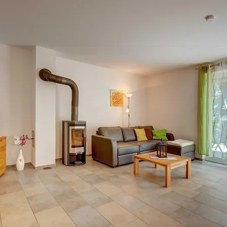 Haus Werder 1 Mit Kamin Séjour chez l'habitant