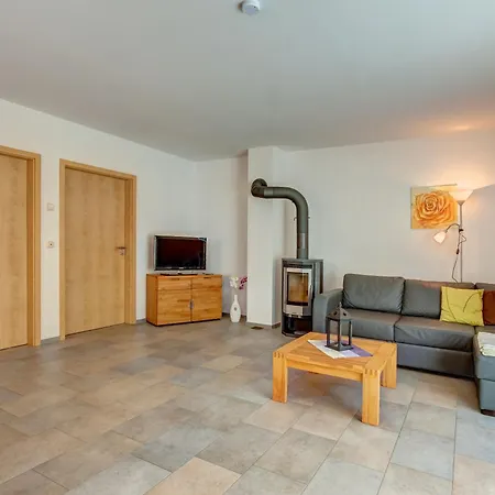 Апартаменты Haus Werder 1 Mit Kamin Цинновиц