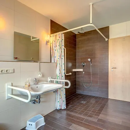 Haus Werder 1 Mit Kamin Цинновиц